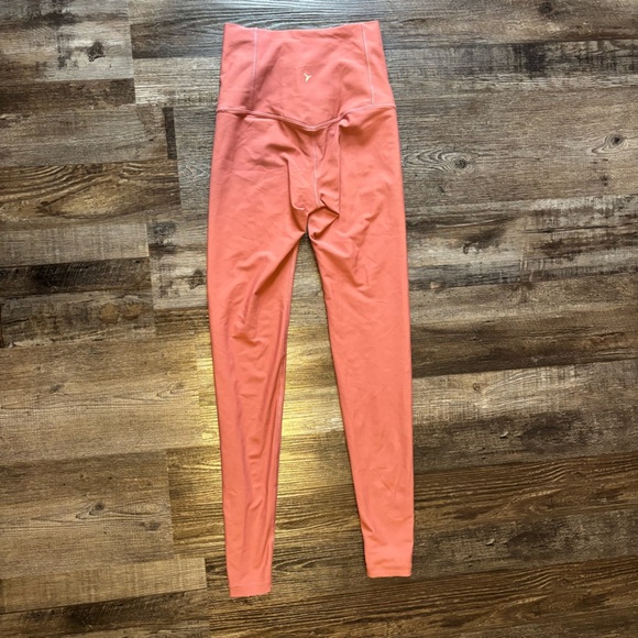 #0032 Old Navy Active Coral Leggings - Picture 2 of 3